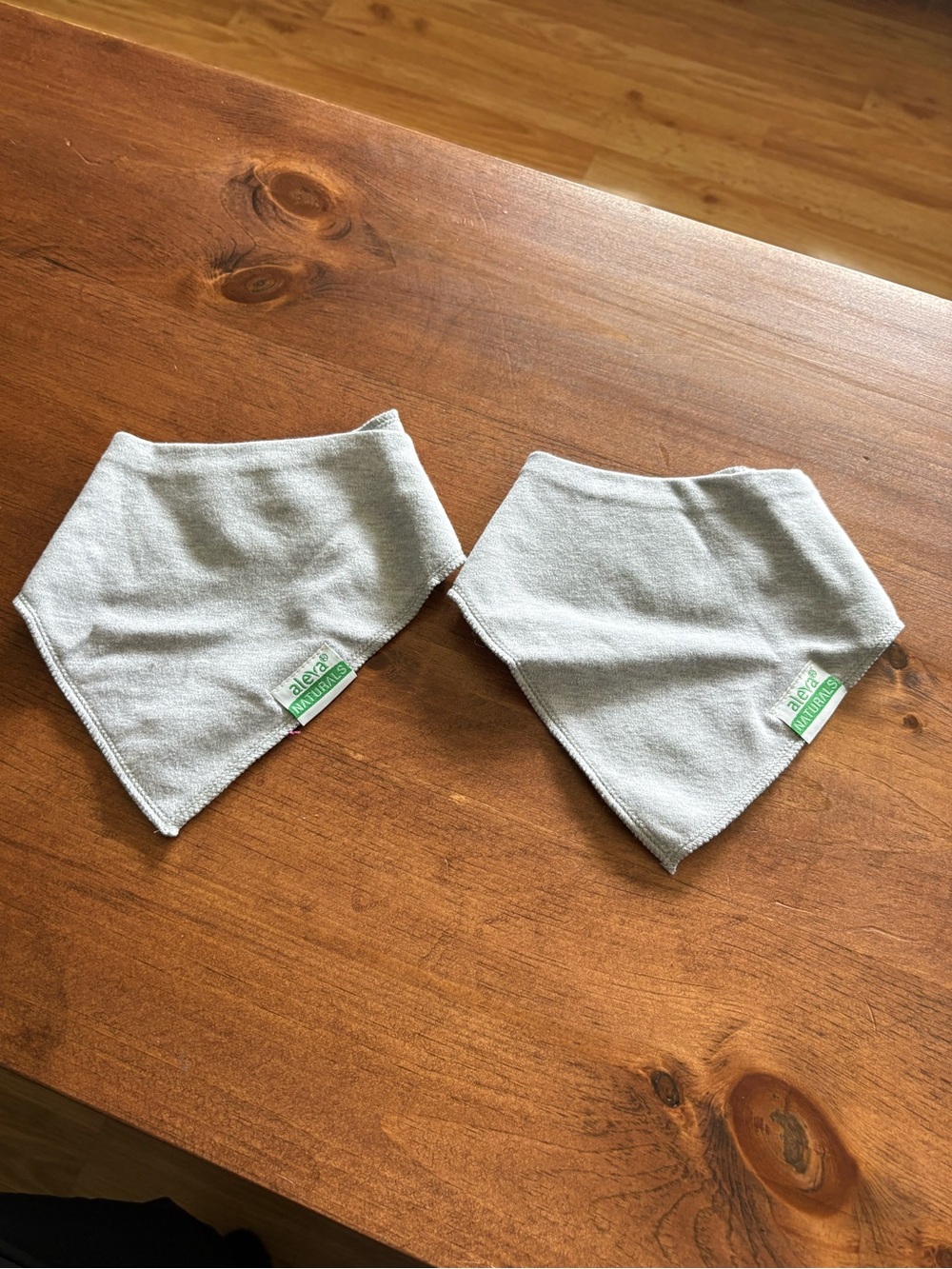 🩷 6 for $20 🩷 ALEVAGray Cotton Bandana Bibs - Pack of 2 NEW